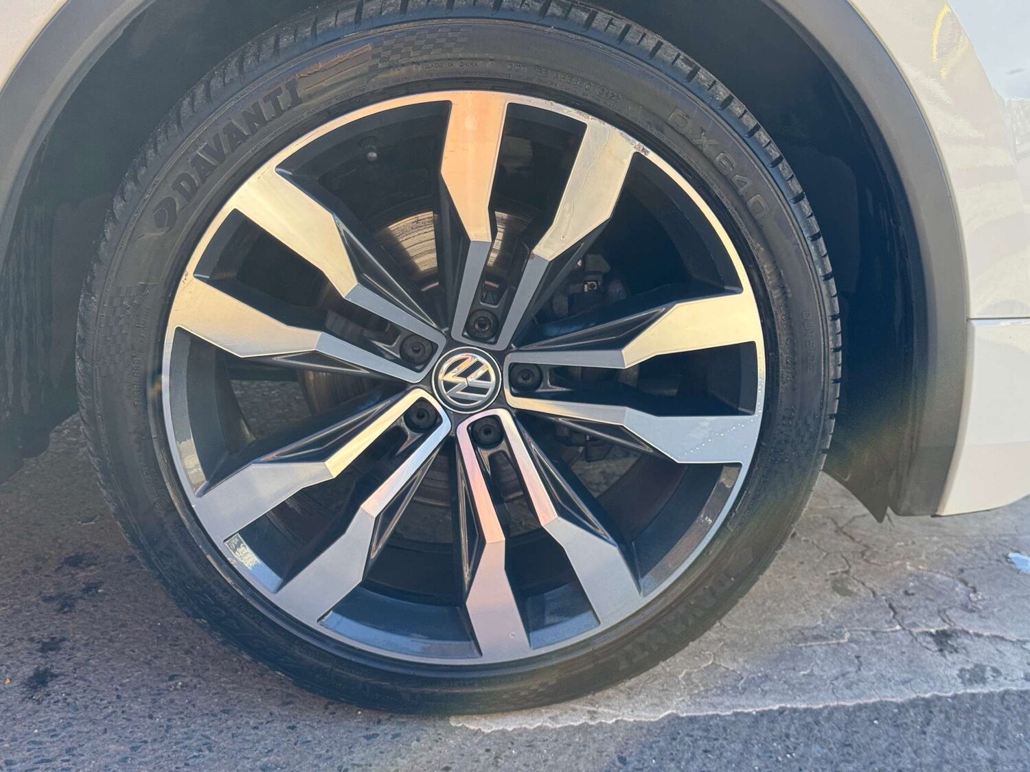 Used Volkswagen Tiguan 2017 for sale - 76363540: Photo 53