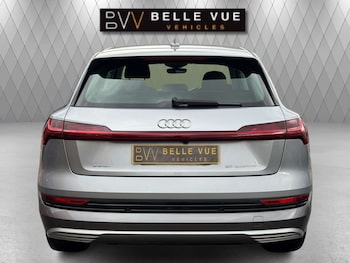 Used Audi e-tron 2020 for sale - 76101599: Photo