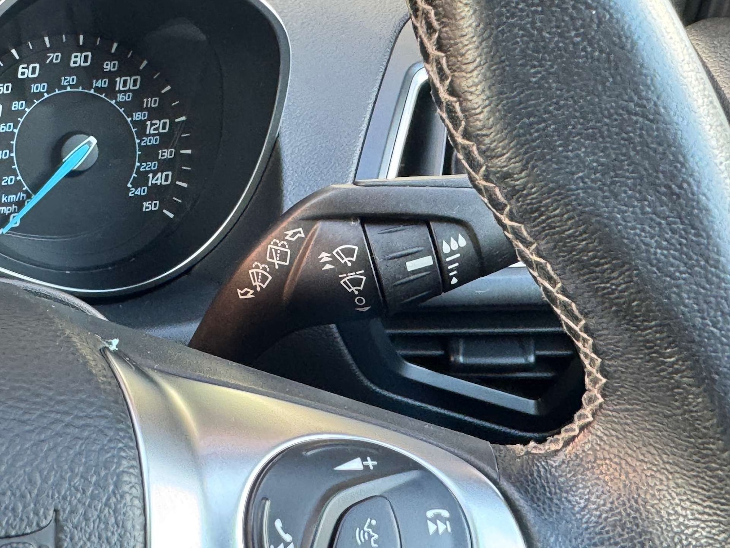 Used Ford Kuga 2016 for sale - 76363667: Photo 31