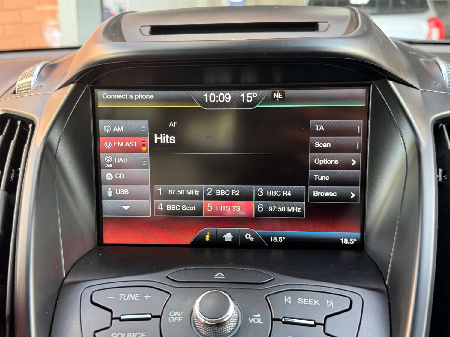 Used Ford Kuga 2016 for sale - 76363667: Photo 45