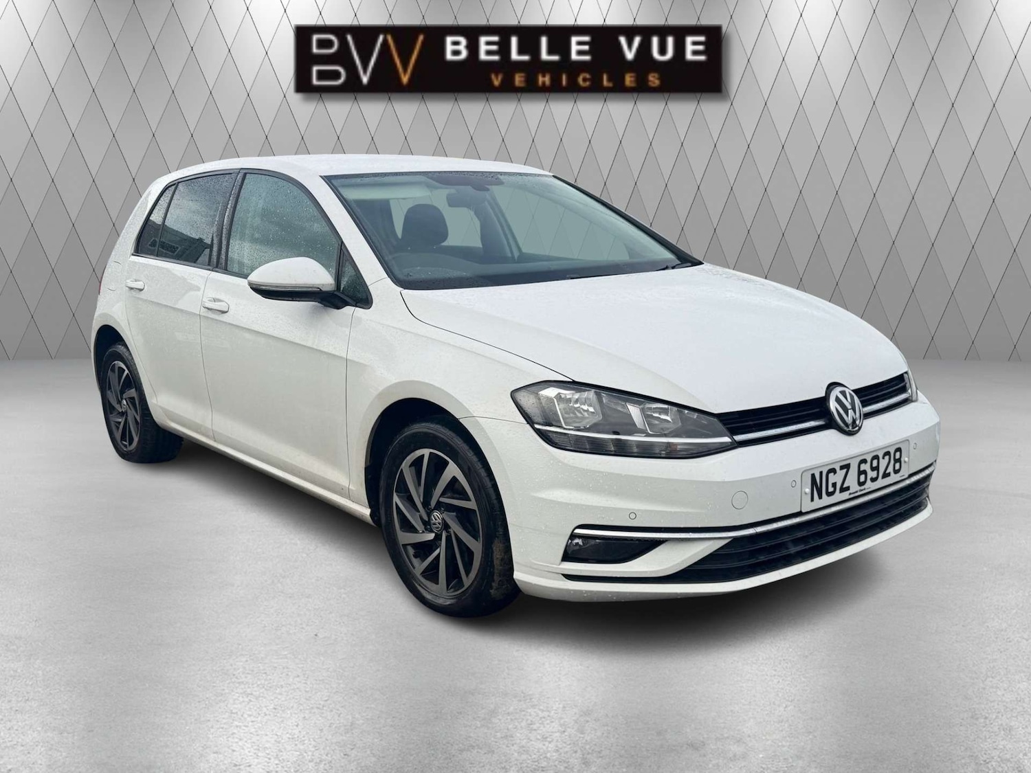 Used Volkswagen Golf 2019 for sale - 76759983: Photo 1