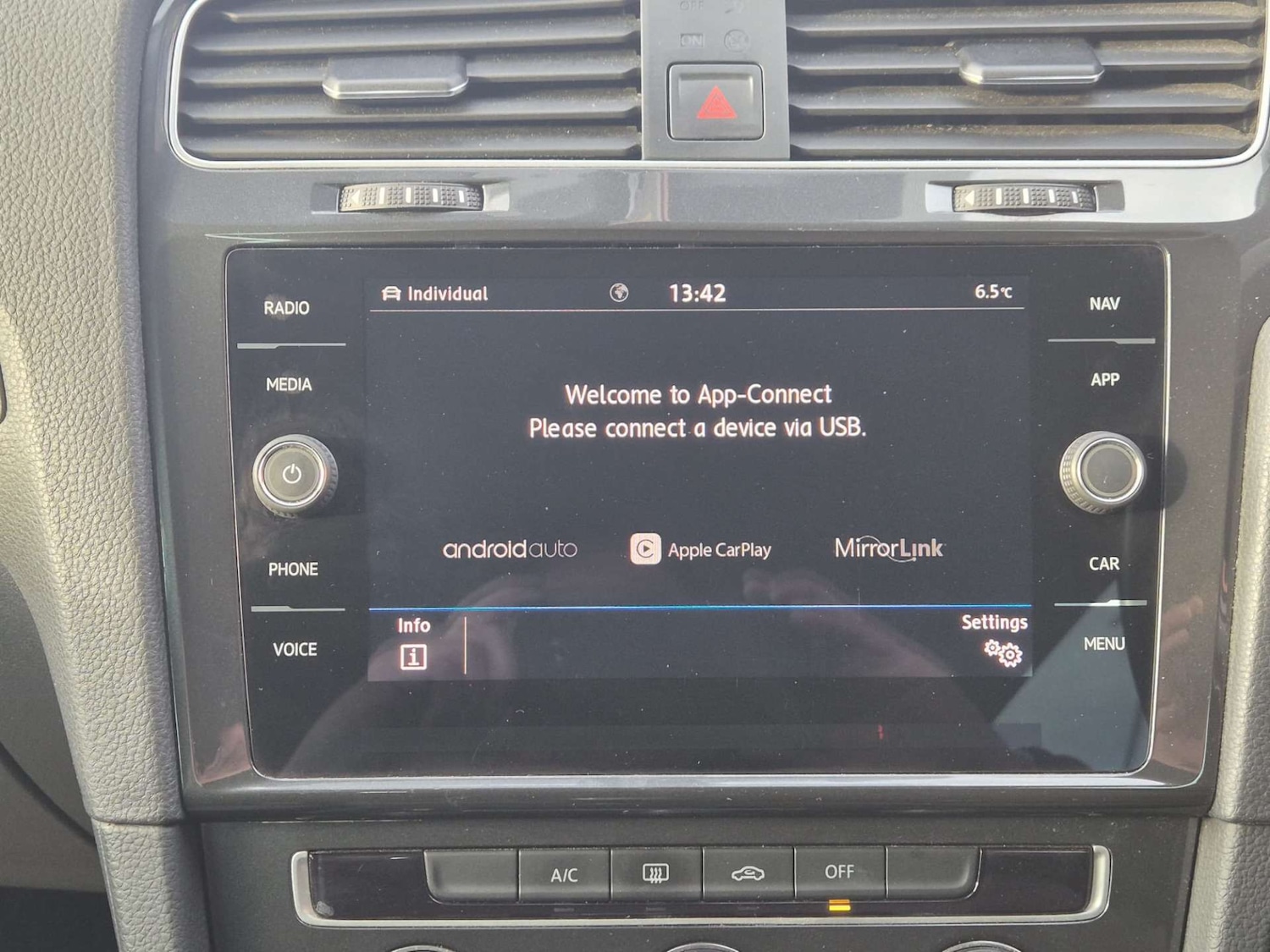 Used Volkswagen Golf 2019 for sale - 76759983: Photo 17