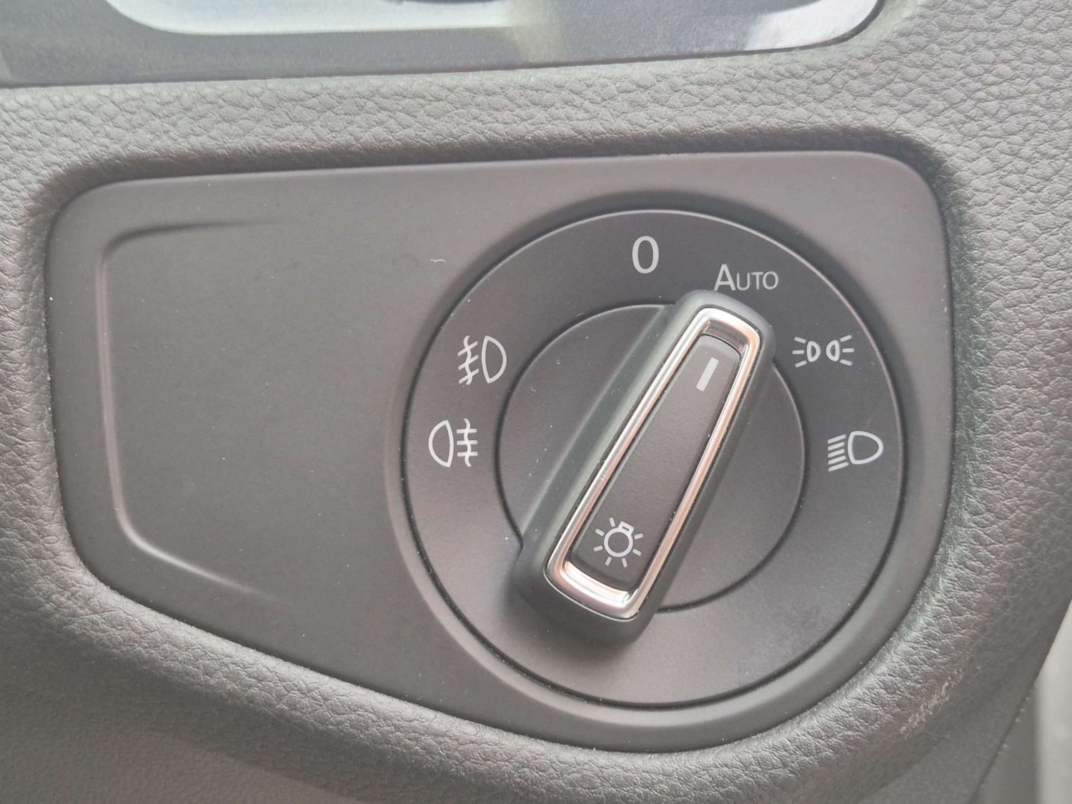 Used Volkswagen Golf 2019 for sale - 76759983: Photo 48