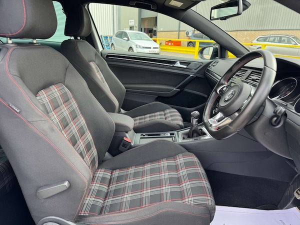 Used Volkswagen Golf 2015 for sale - 76277422: Photo 10