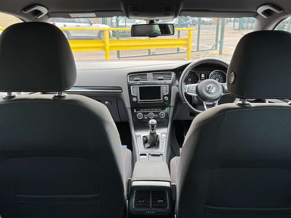 Used Volkswagen Golf 2015 for sale - 76277422: Photo 34