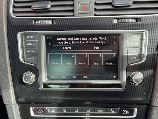 Used Volkswagen Golf 2015 for sale - 76277422: Photo 41