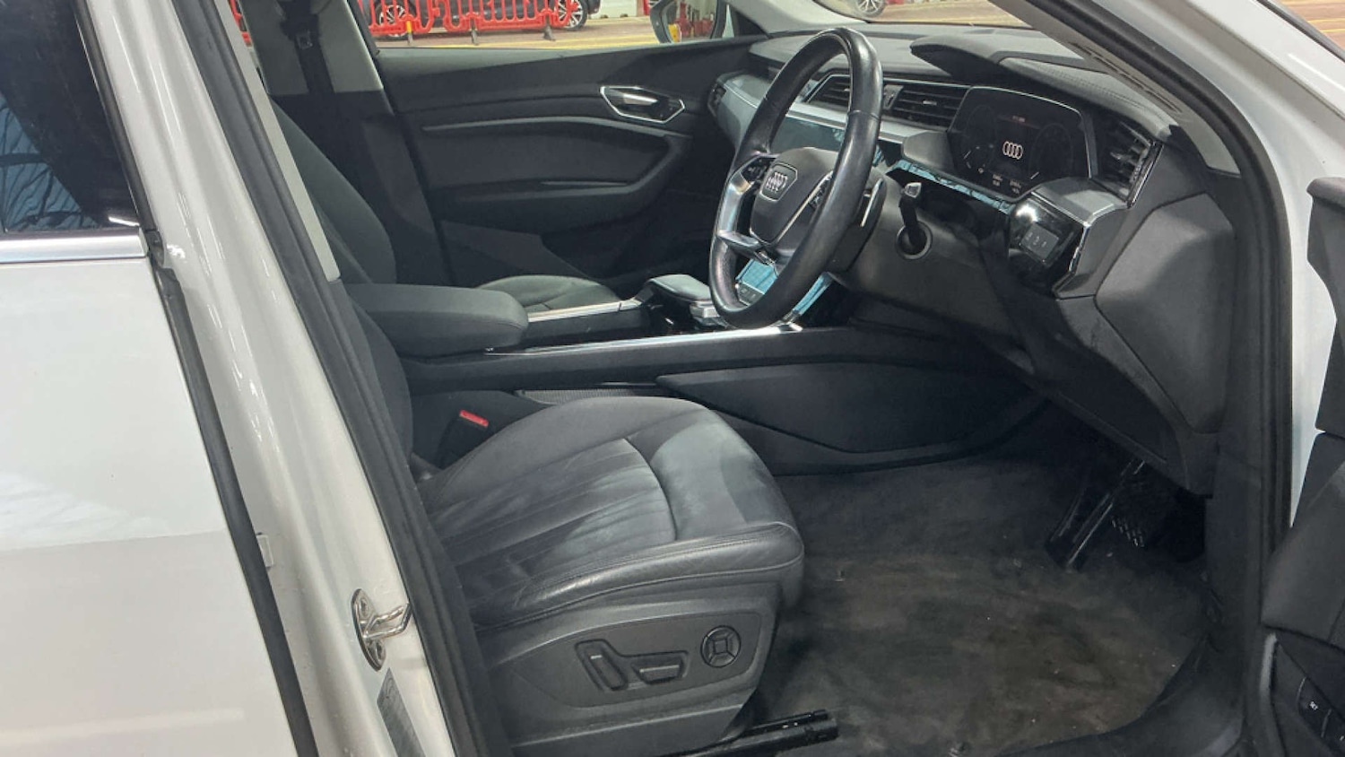 Used Audi e-tron 2020 for sale - 76724031: Photo 10