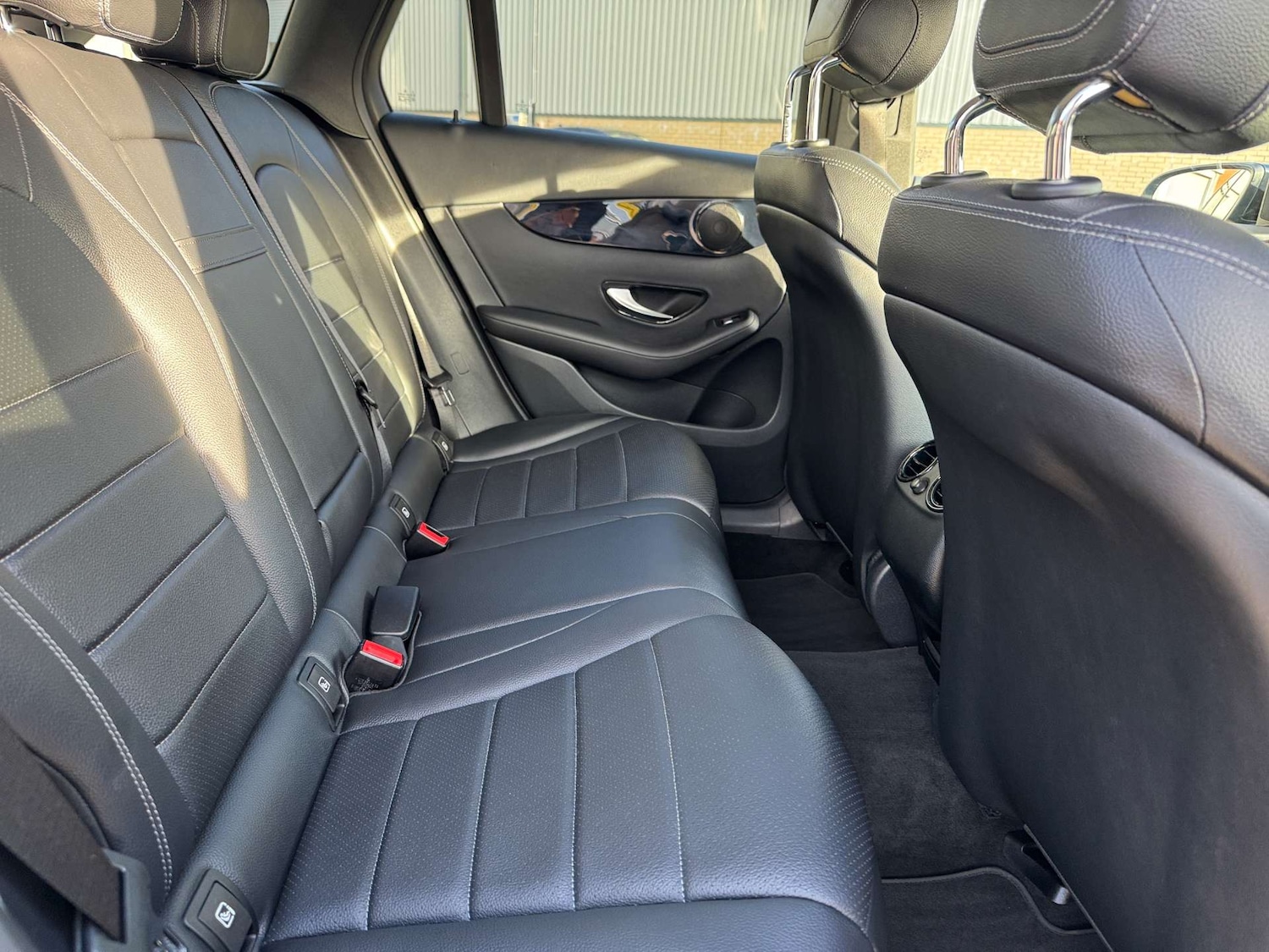 Used Mercedes-Benz GLC 2019 for sale - 76600643: Photo 15