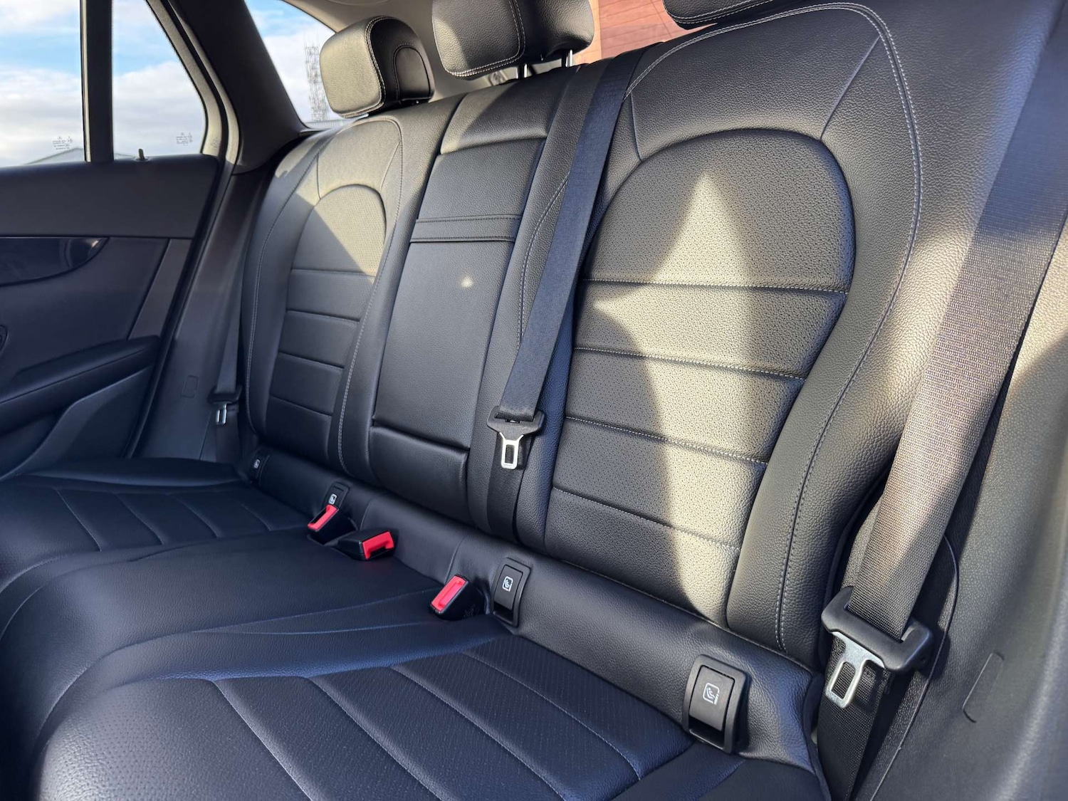 Used Mercedes-Benz GLC 2019 for sale - 76600643: Photo 19