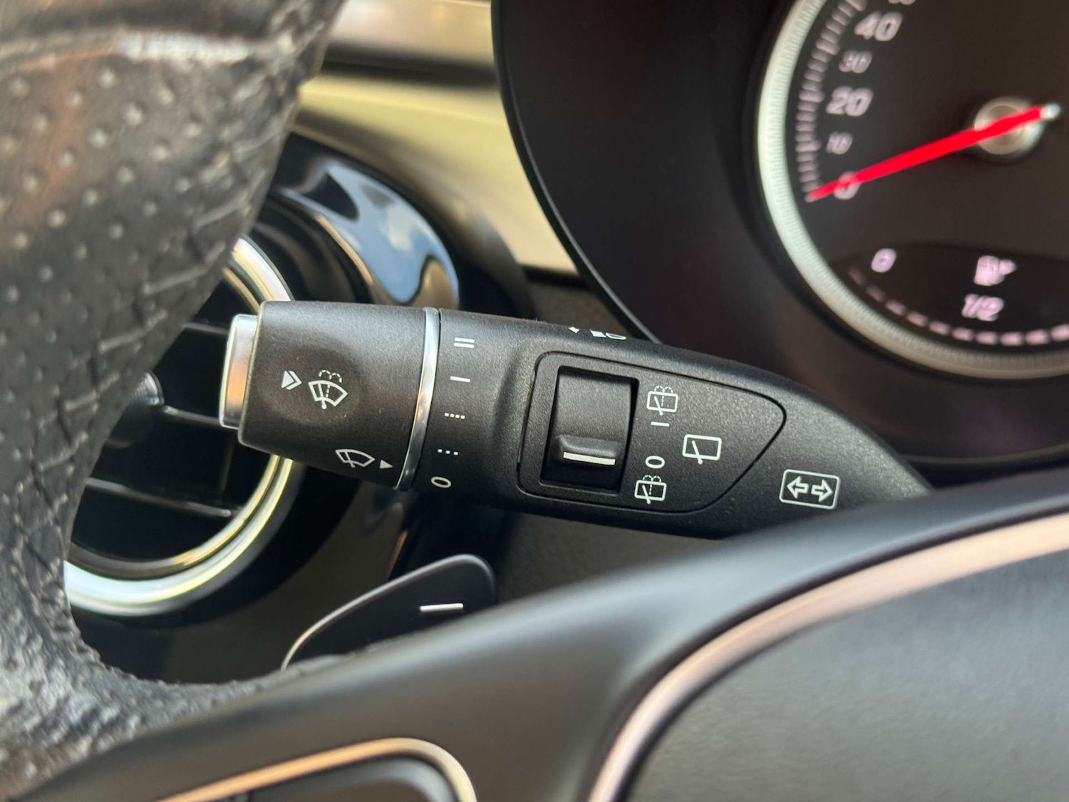 Used Mercedes-Benz GLC 2019 for sale - 76600643: Photo 28