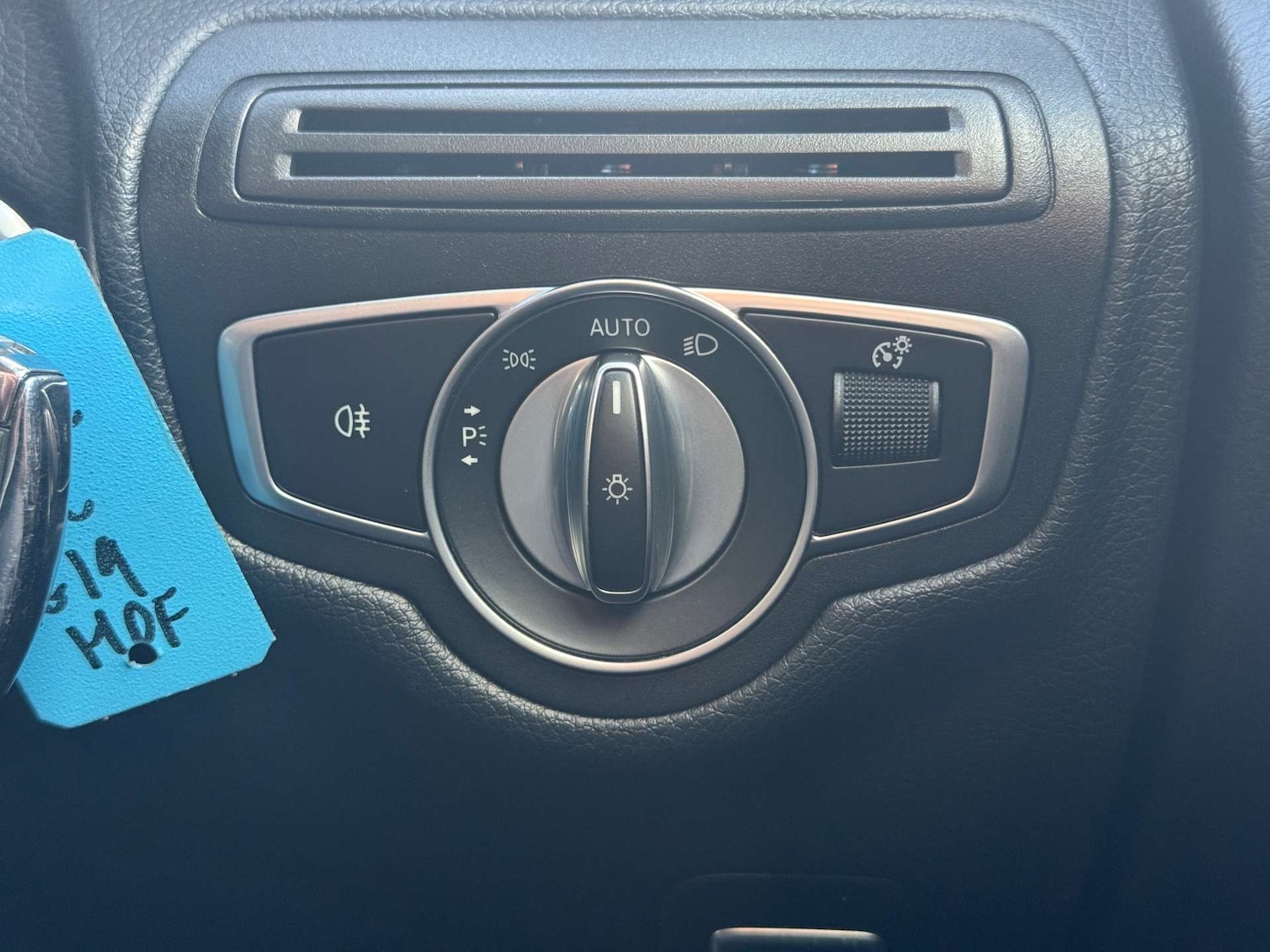 Used Mercedes-Benz GLC 2019 for sale - 76600643: Photo 32