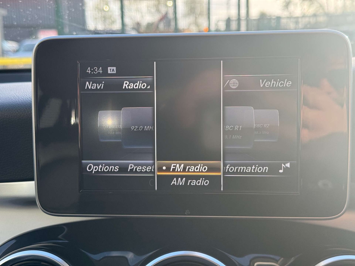 Used Mercedes-Benz GLC 2019 for sale - 76600643: Photo 43