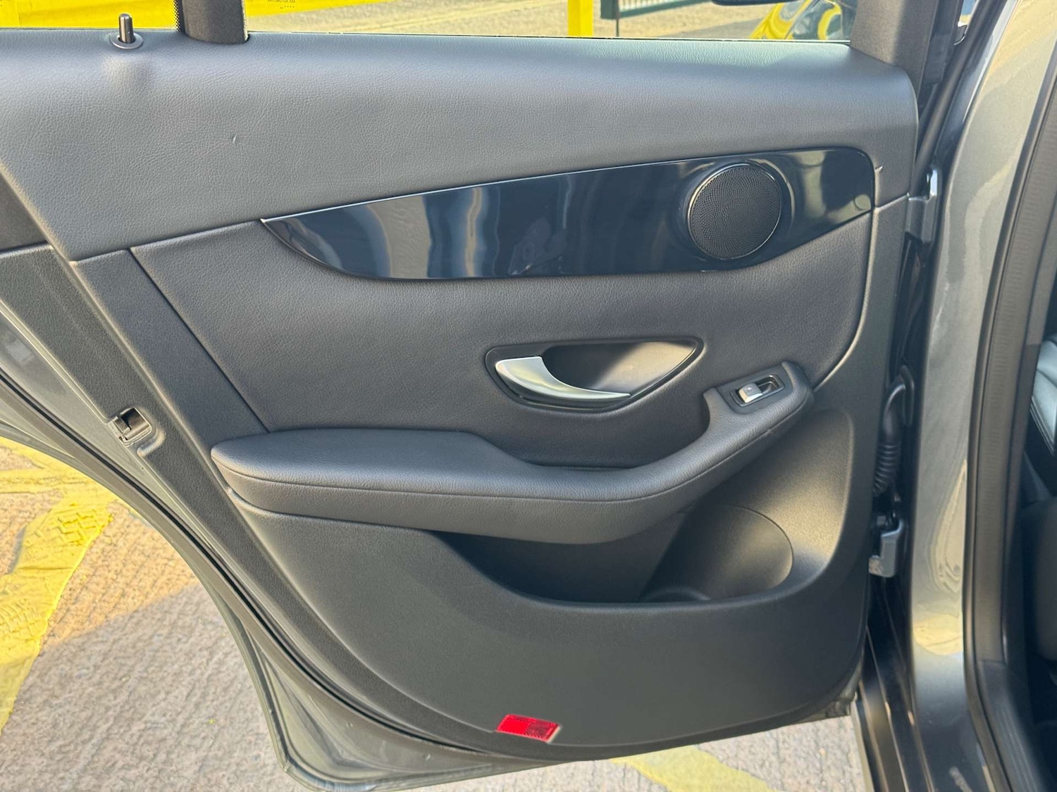 Used Mercedes-Benz GLC 2019 for sale - 76600643: Photo 46