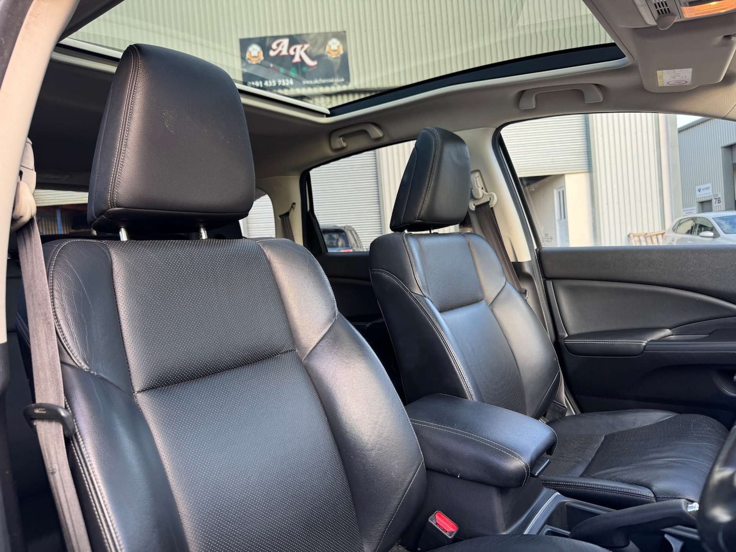 Used Honda CR-V 2015 for sale - 76600982: Photo 13