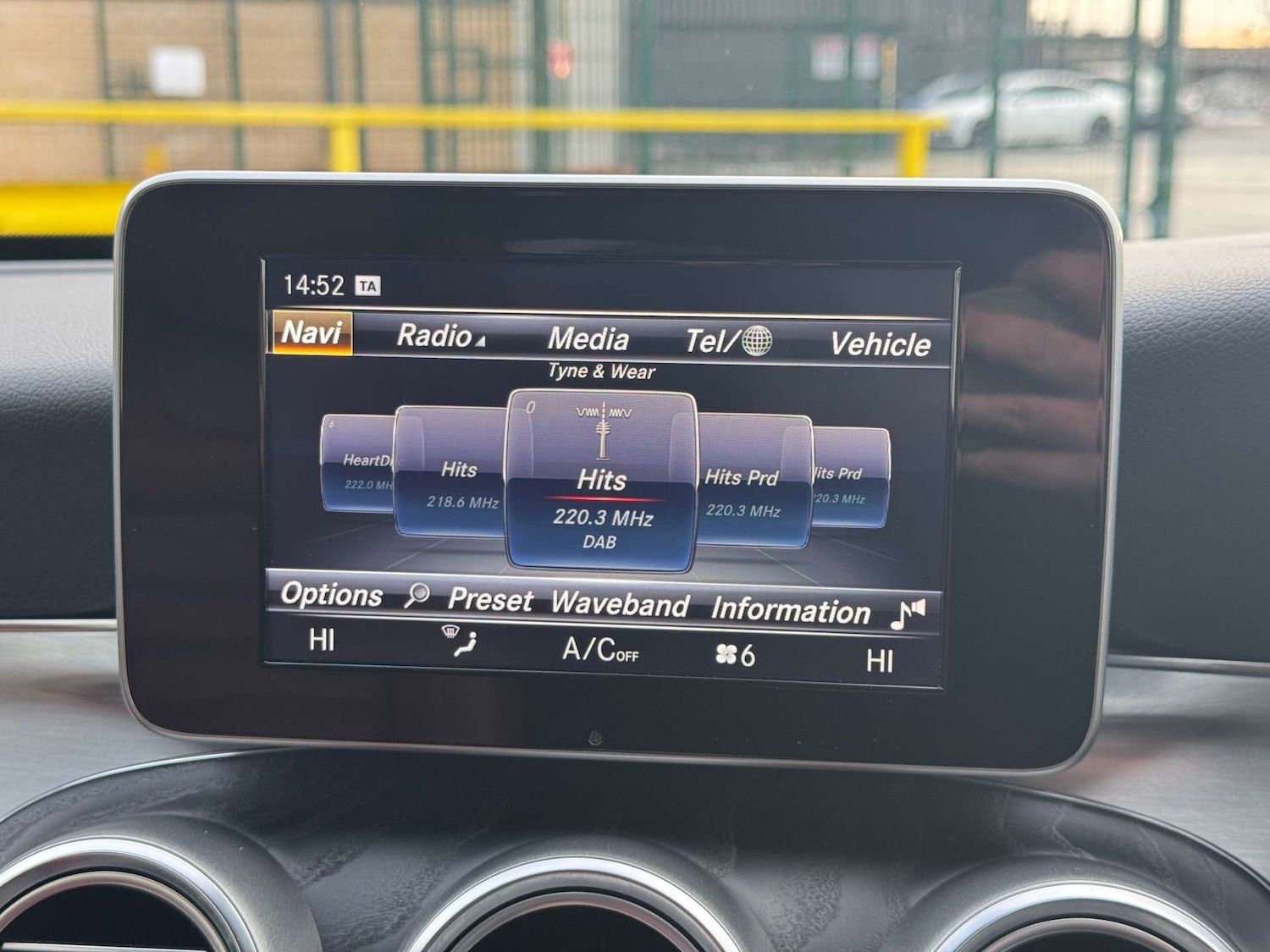 Used Mercedes-Benz C Class 2017 for sale - 76647104: Photo 34