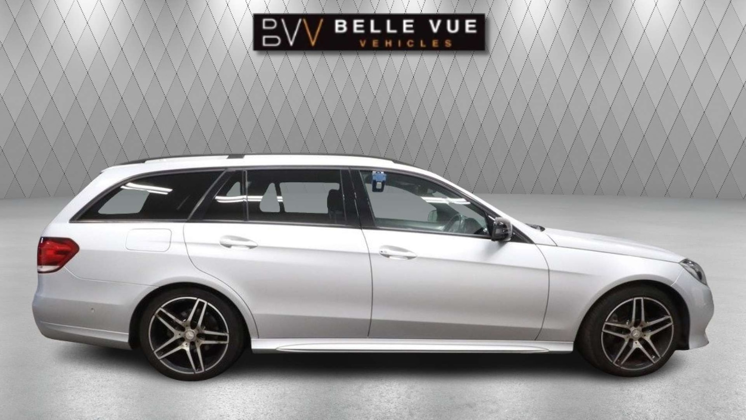 Used Mercedes-Benz E Class 2015 for sale - 77167223: Photo 2