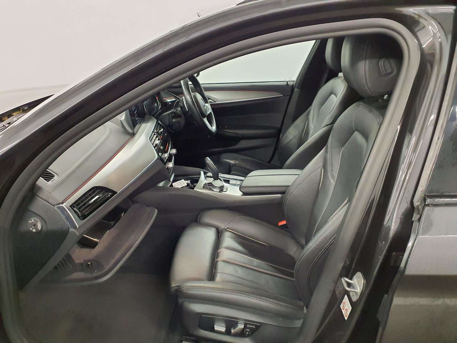 Used BMW 5 Series 2019 for sale - 76539482: Photo 10