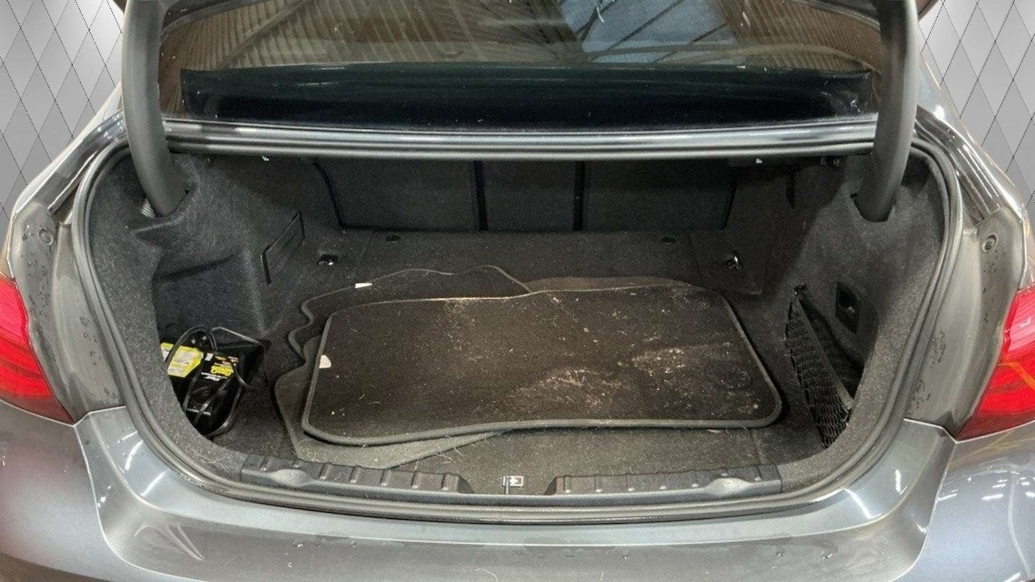 Used BMW 3 Series 2018 for sale - 76846995: Photo 14