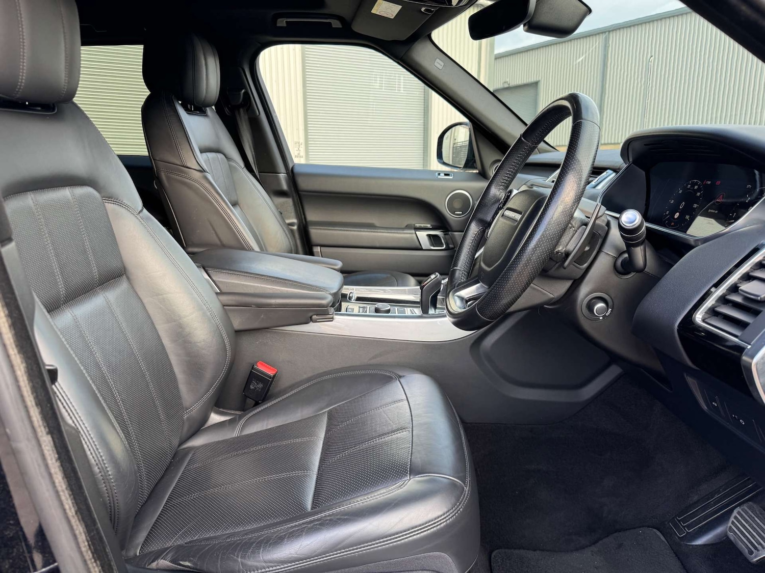 Used Land Rover Range Rover Sport 2018 for sale - 76363679: Photo 12