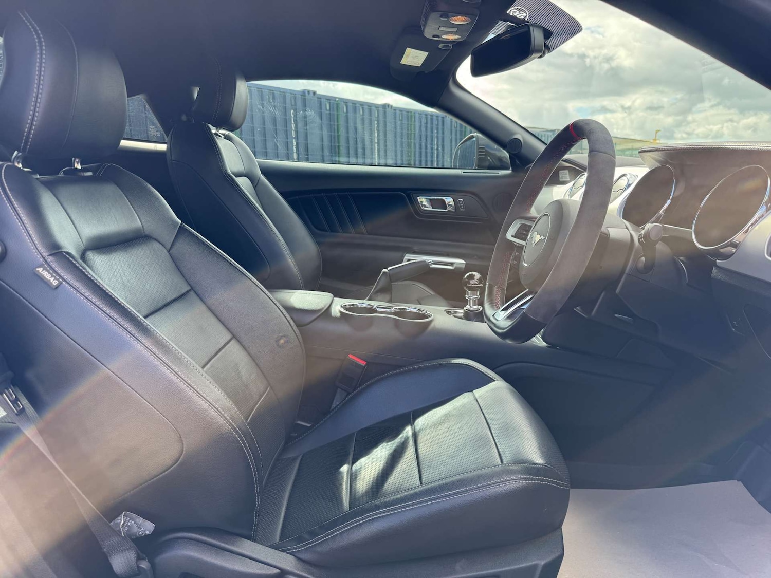 Used Ford Mustang 2017 for sale - 76277406: Photo 12