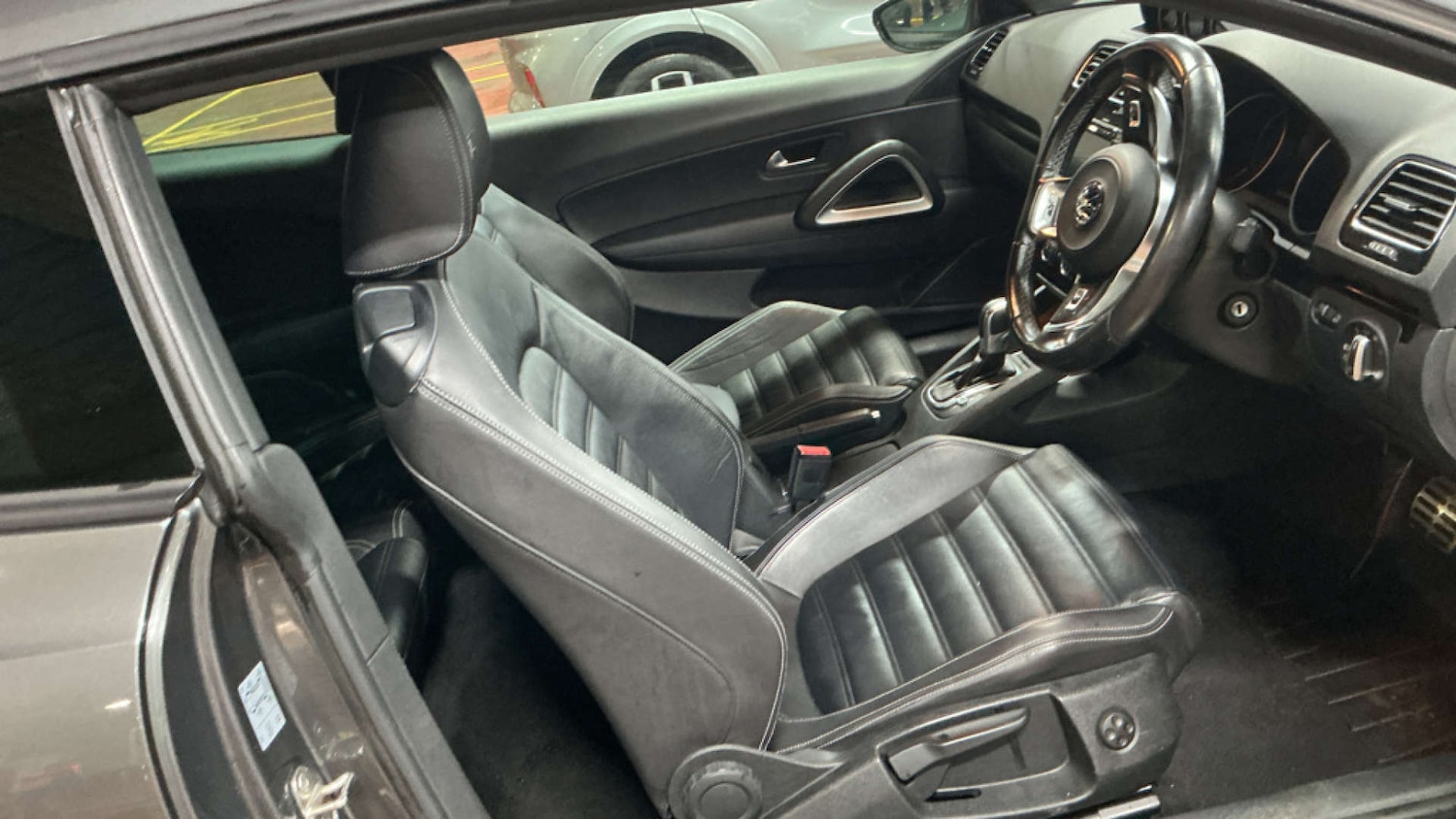 Used Volkswagen Scirocco 2017 for sale - 77332609: Photo 10