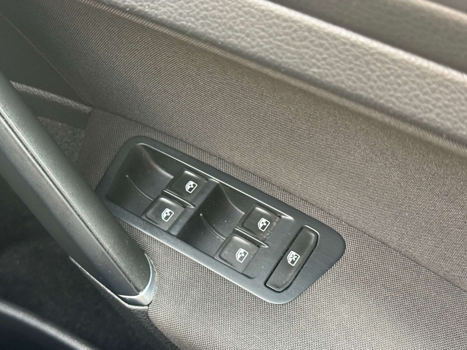 Used Volkswagen Golf 2020 for sale - 76475112: Photo 32