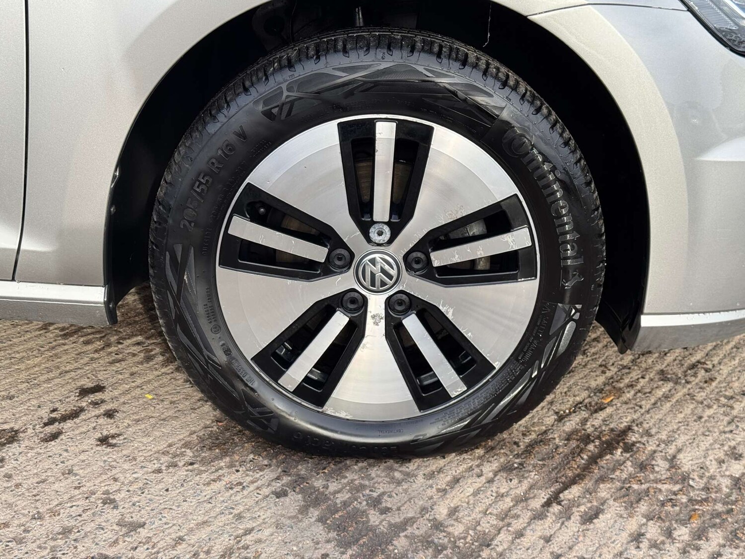 Used Volkswagen Golf 2020 for sale - 76475112: Photo 52