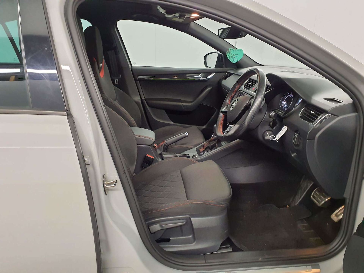 Used Skoda Octavia 2019 for sale - 76387490: Photo 7