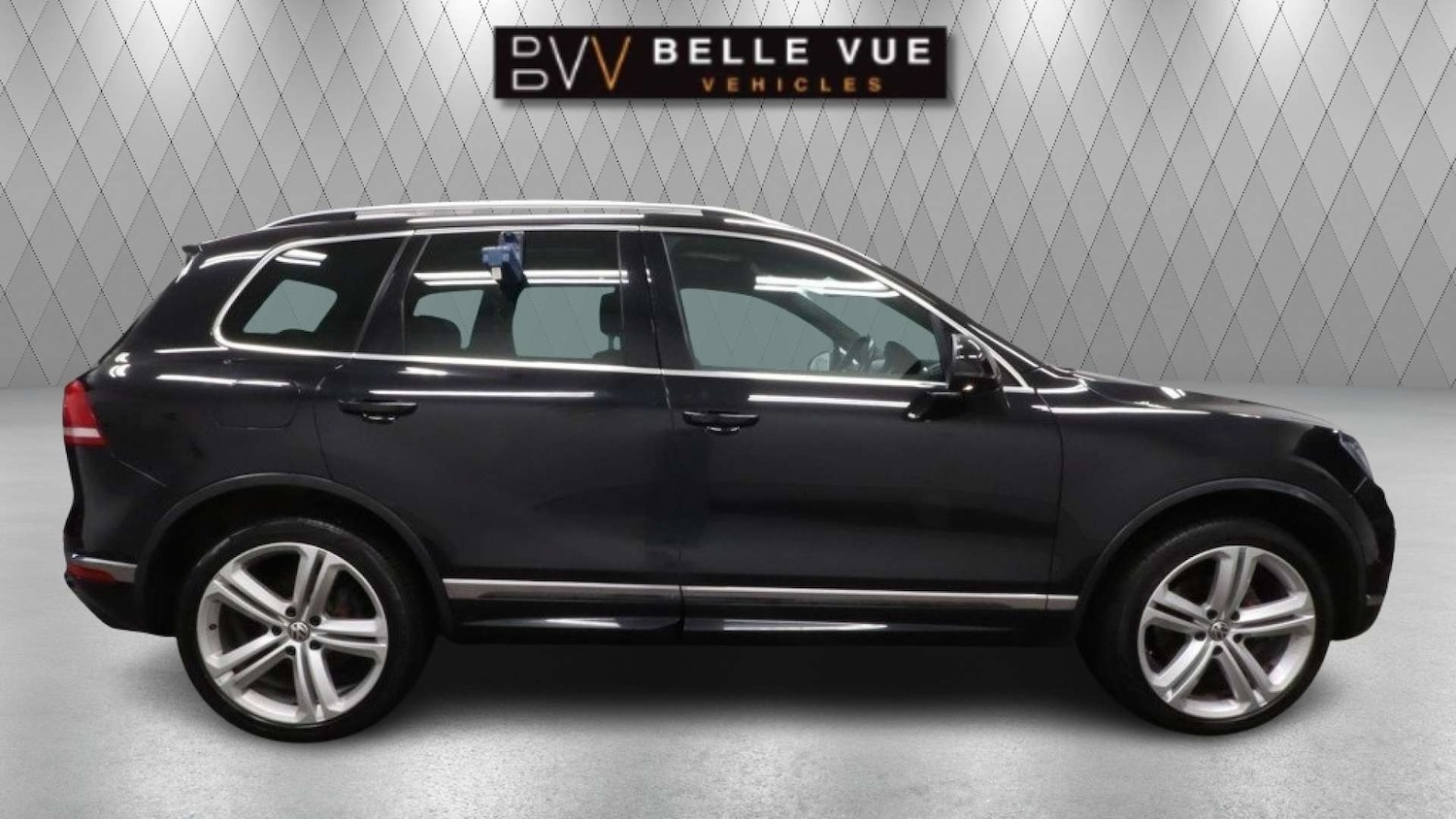 Used Volkswagen Touareg 2017 for sale - 77056465: Photo 2