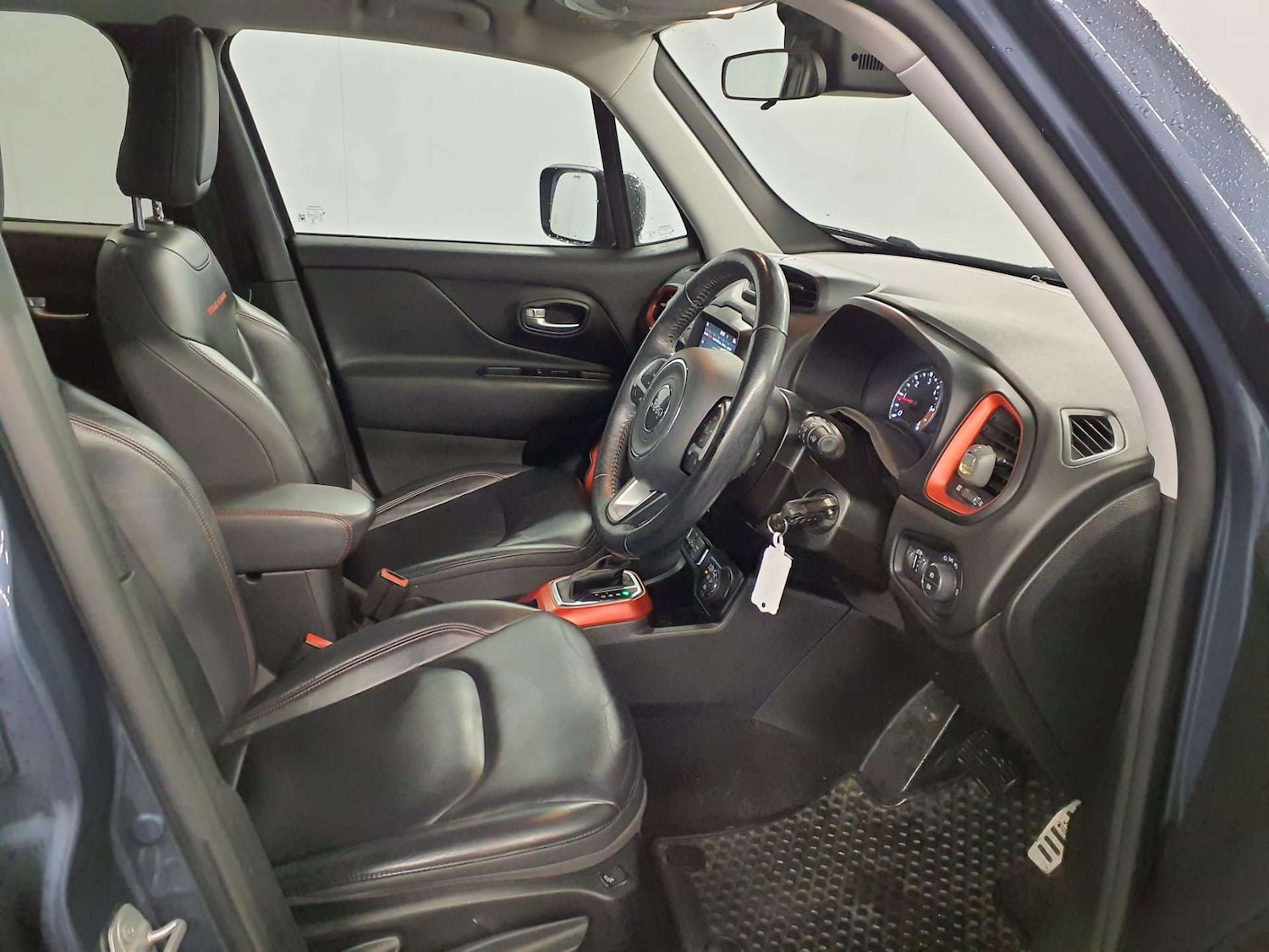 Used Jeep Renegade 2020 for sale - 77205128: Photo 7