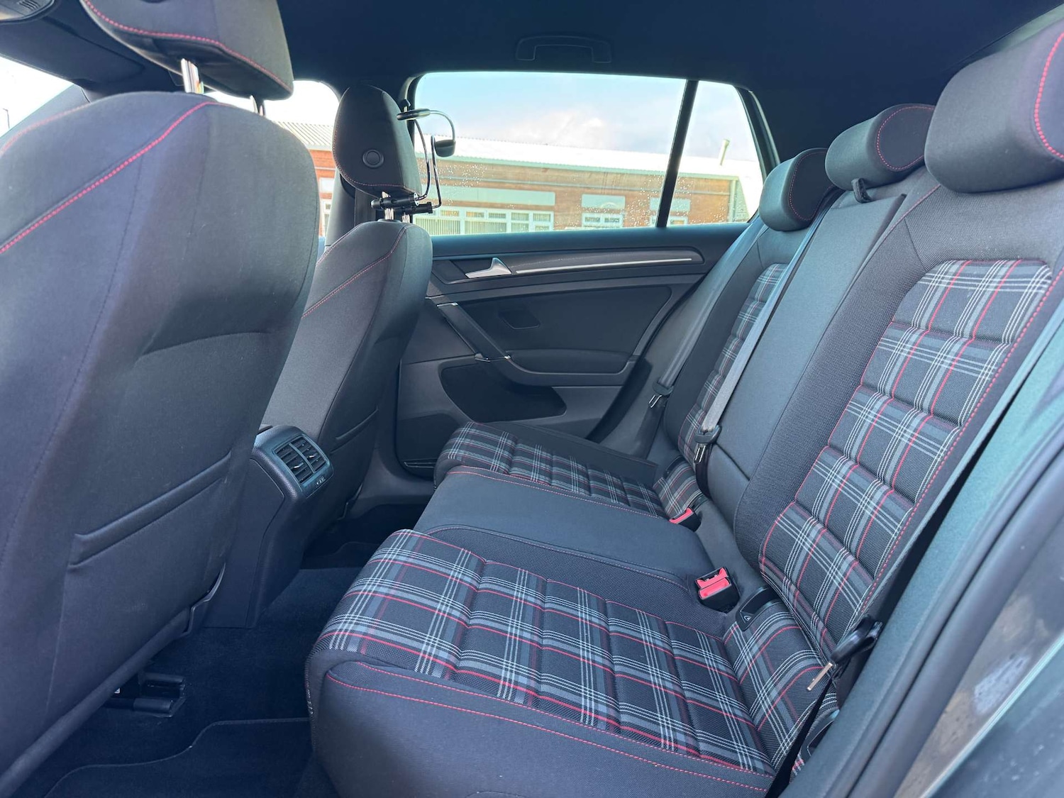 Used Volkswagen Golf 2019 for sale - 76514267: Photo 18