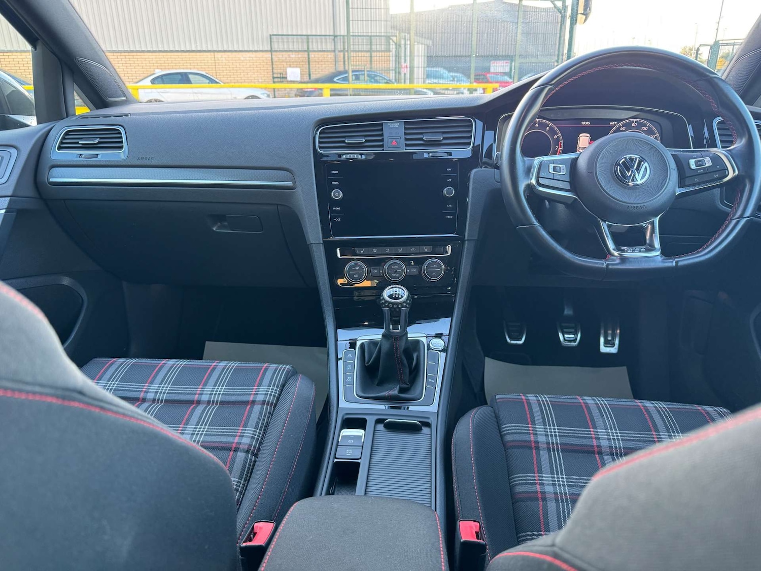 Used Volkswagen Golf 2019 for sale - 76514267: Photo 35