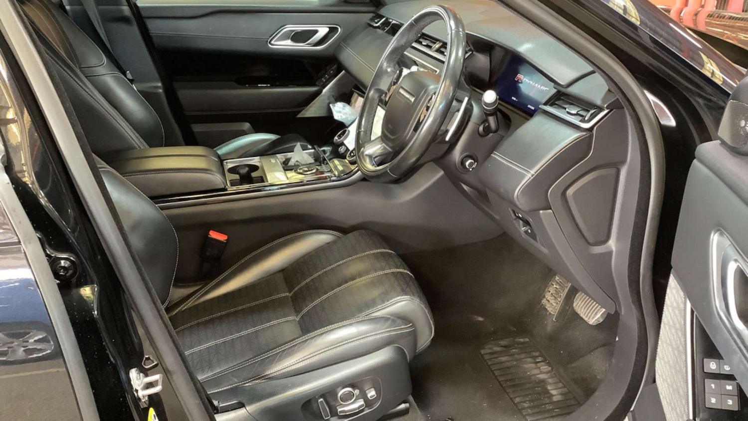 Used Land Rover Range Rover Velar 2019 for sale - 76514269: Photo 10