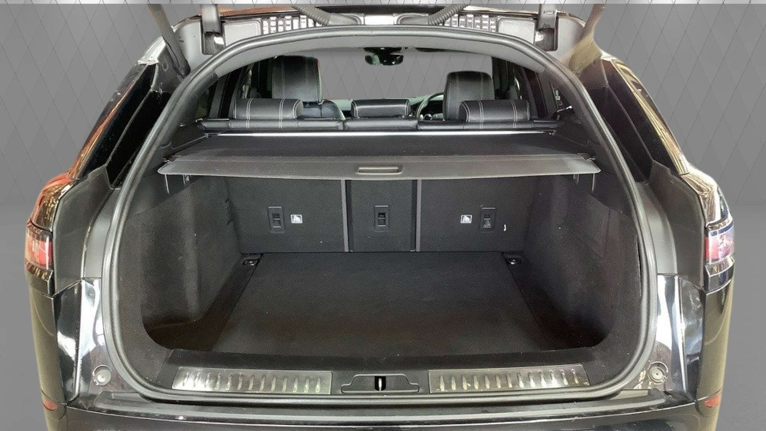 Used Land Rover Range Rover Velar 2019 for sale - 76514269: Photo 16