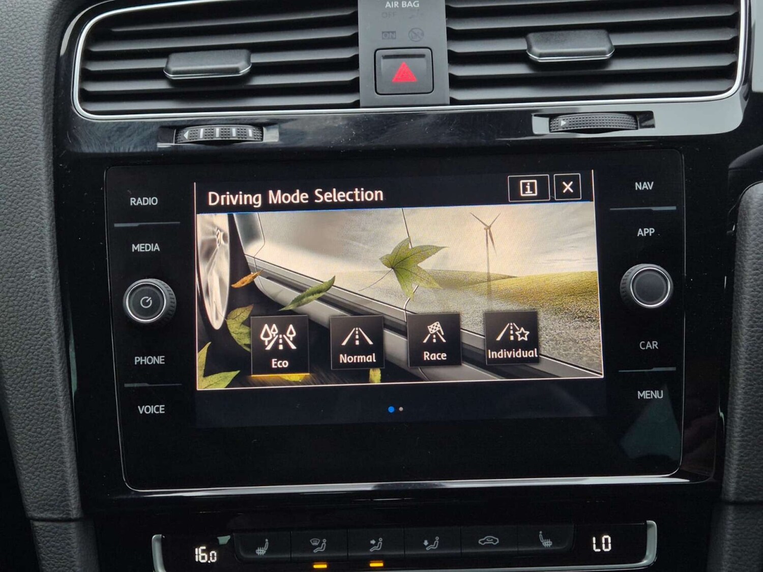 Used Volkswagen Golf 2019 for sale - 76462027: Photo 33