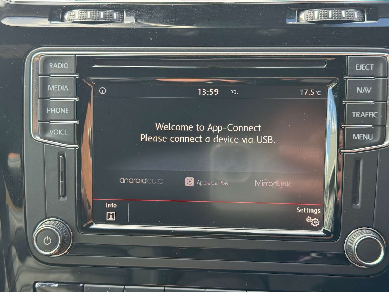 Used Volkswagen Scirocco 2017 for sale - 76600666: Photo 42