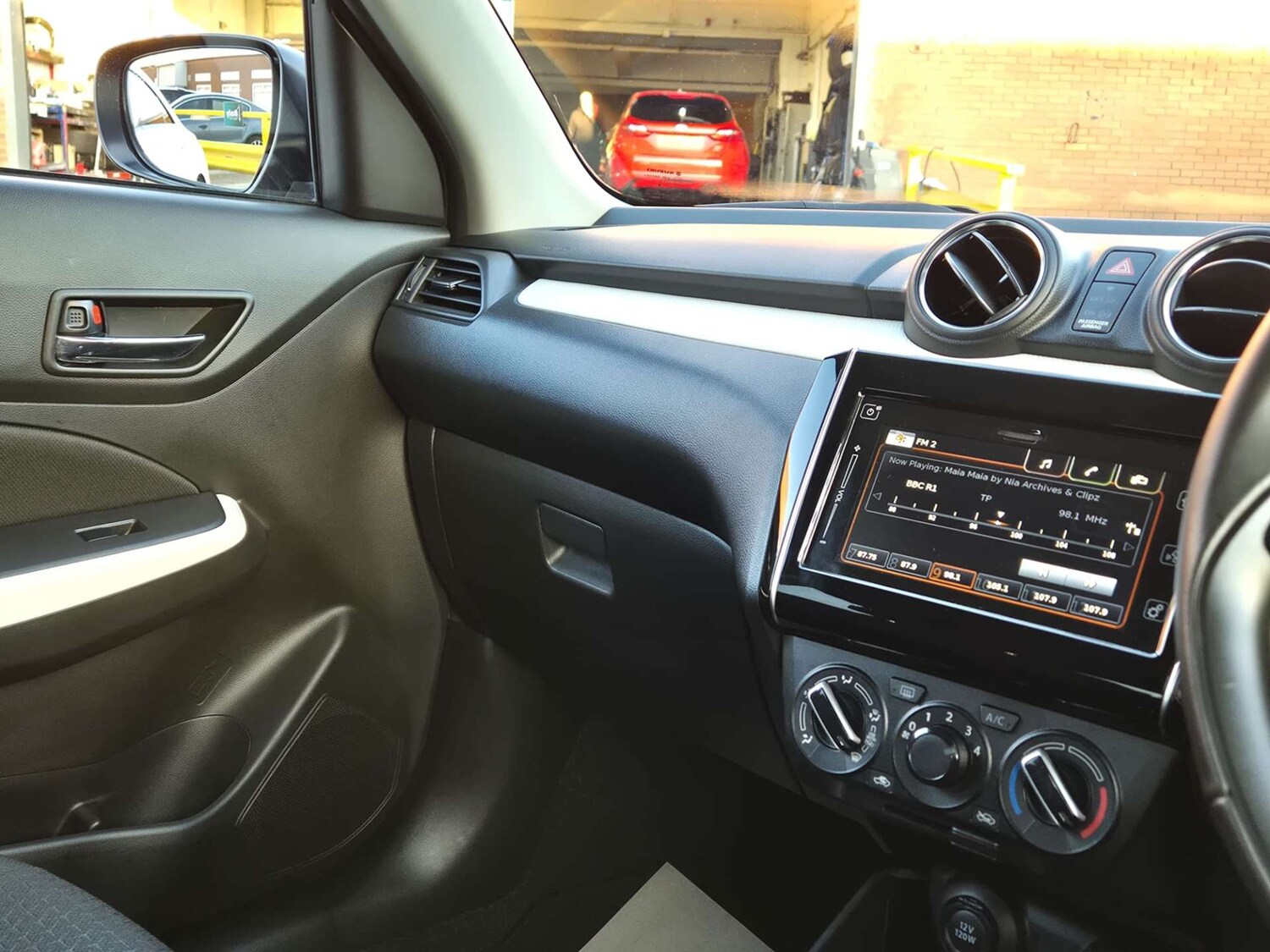 Used Suzuki Swift 2024 for sale - 76539483: Photo 16