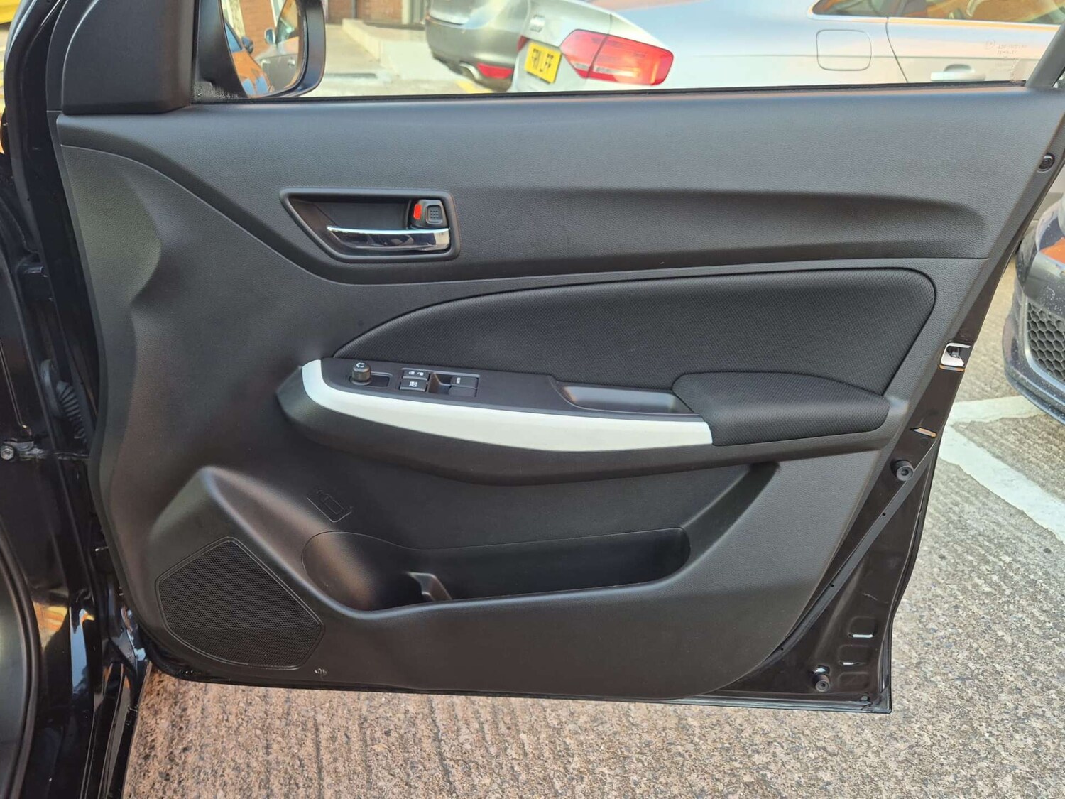 Used Suzuki Swift 2024 for sale - 76539483: Photo 35