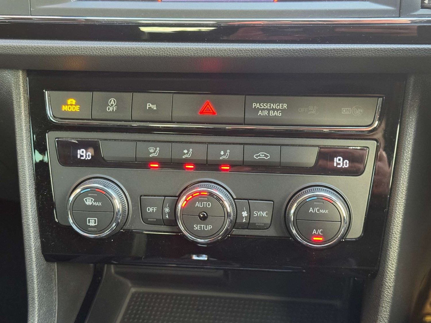 Used SEAT Leon 2020 for sale - 76600777: Photo 36