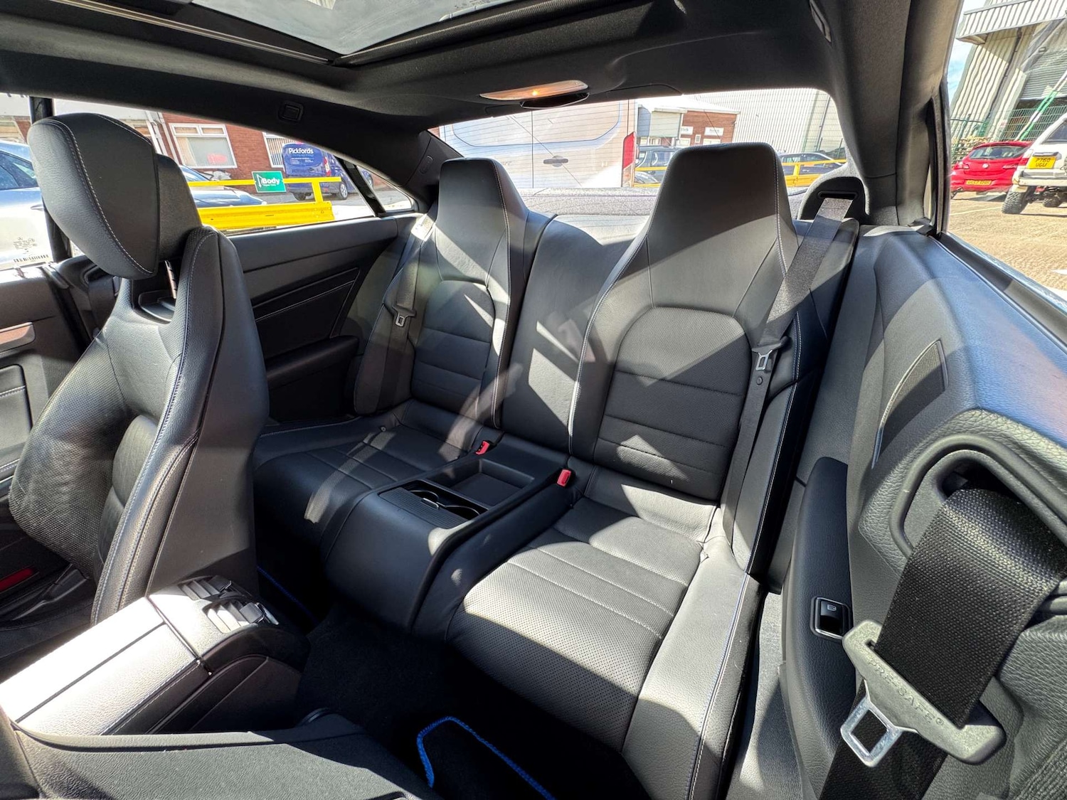 Used Mercedes-Benz E Class 2016 for sale - 76363649: Photo 17