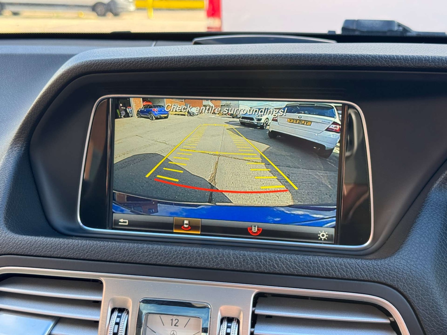 Used Mercedes-Benz E Class 2016 for sale - 76363649: Photo 46