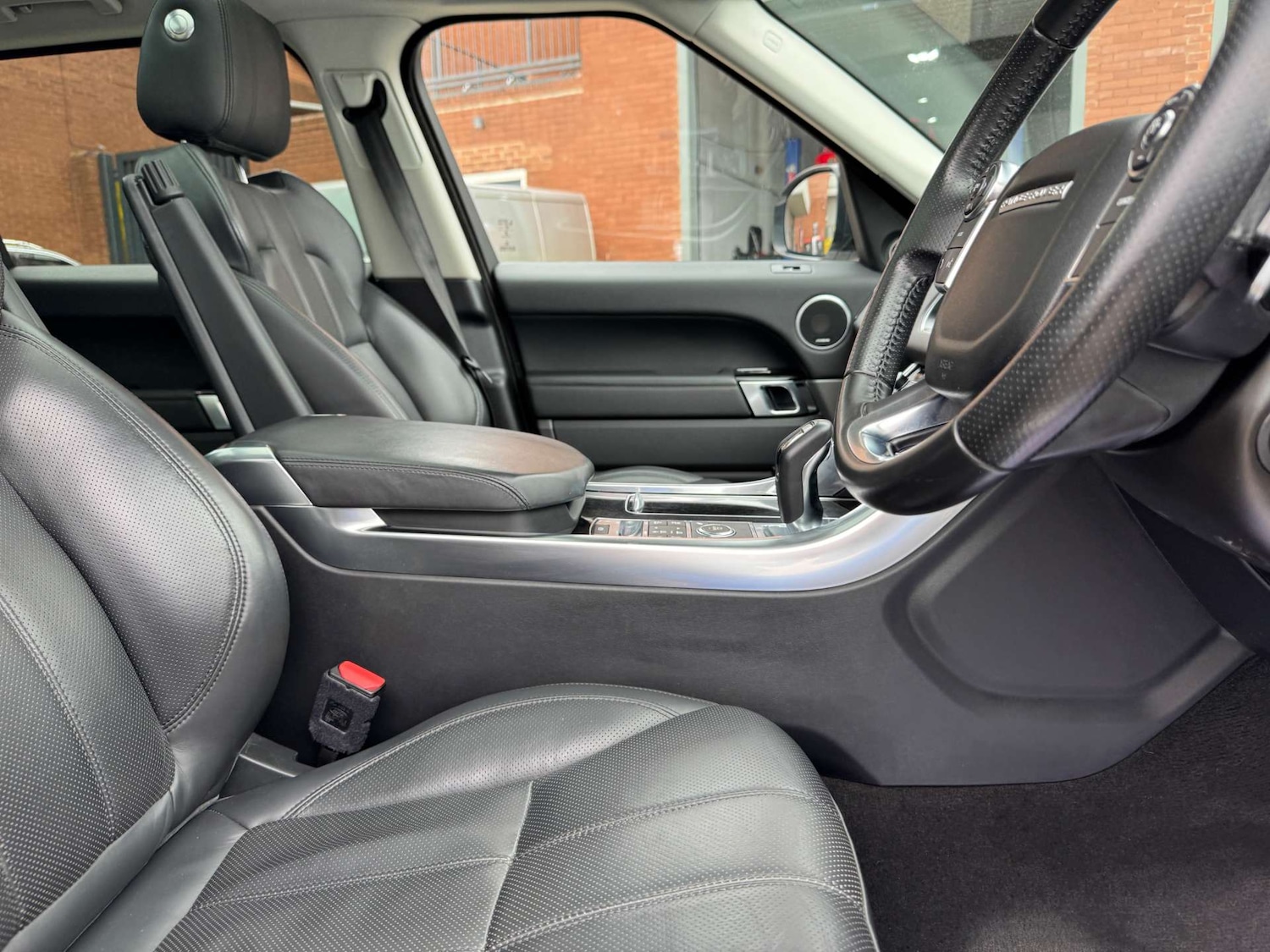 Used Land Rover Range Rover Sport 2018 for sale - 76363850: Photo 12
