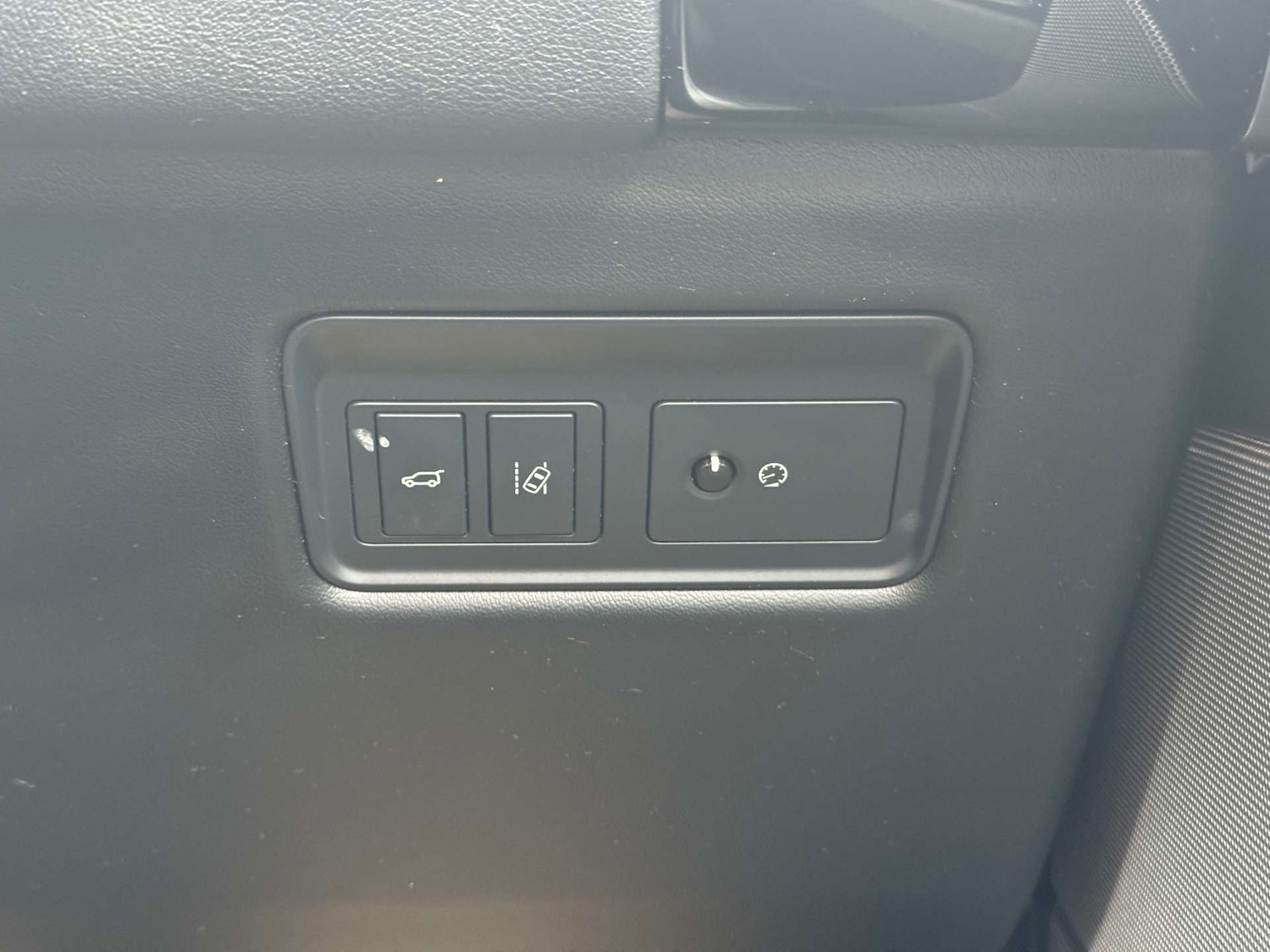Used Land Rover Range Rover Sport 2018 for sale - 76363850: Photo 32