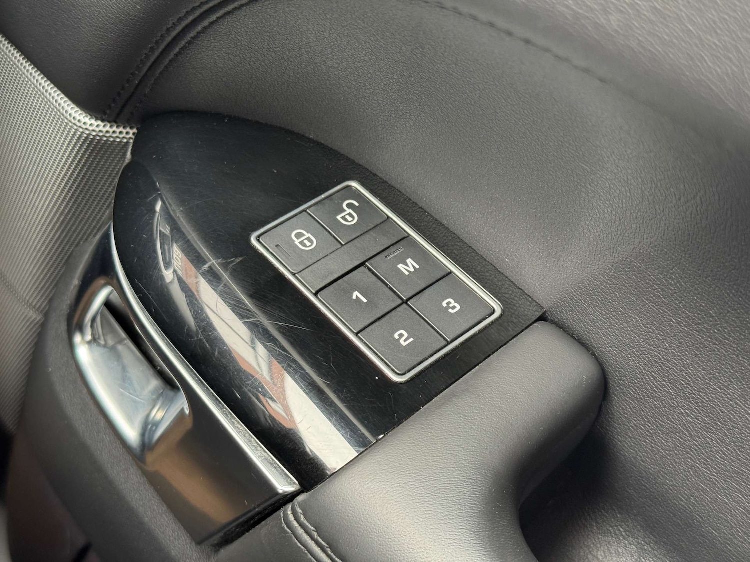 Used Land Rover Range Rover Sport 2018 for sale - 76363850: Photo 36