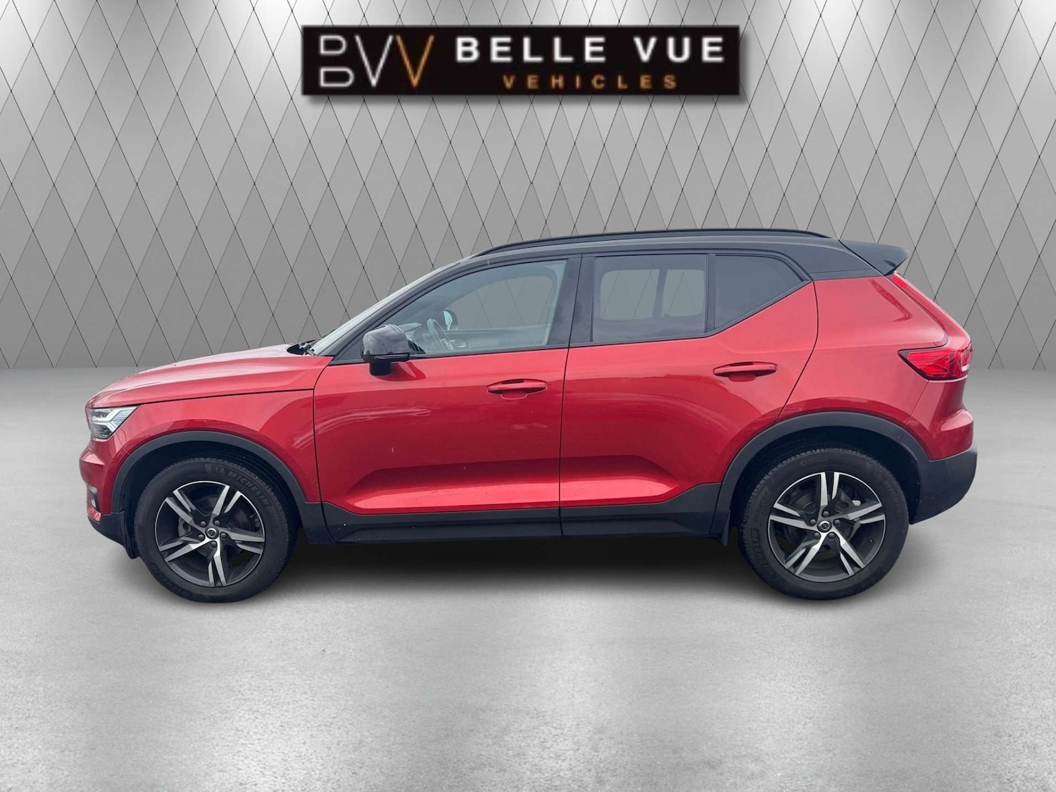 Used Volvo XC40 2020 for sale - 76123810: Photo 2