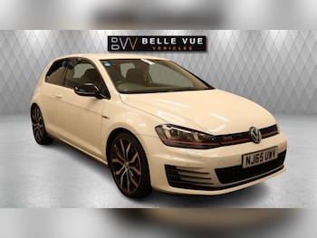 Used Volkswagen Golf 2015 for sale - 76101555: Photo