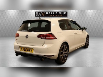 Used Volkswagen Golf 2015 for sale - 76101555: Photo