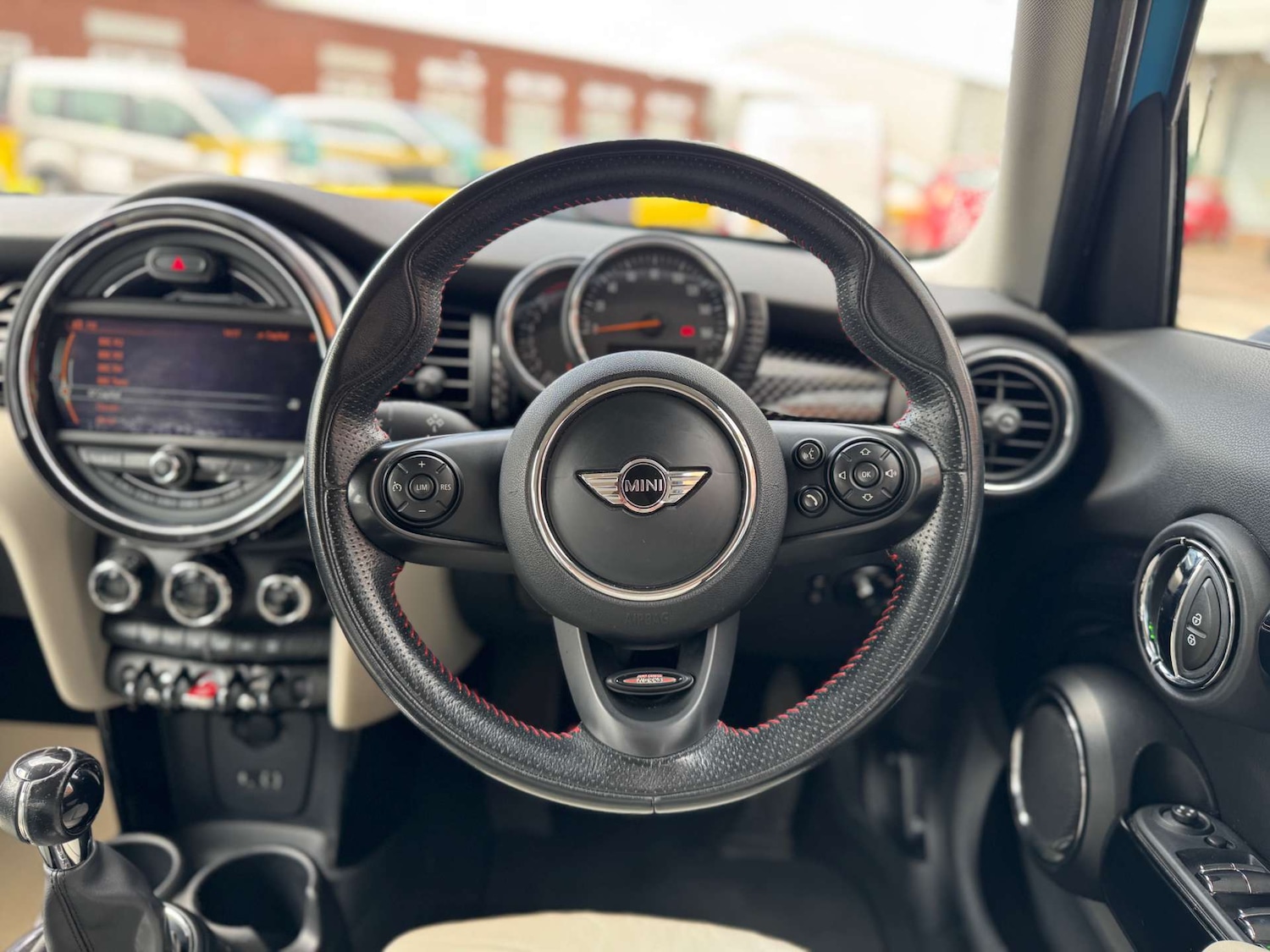 Used MINI Hatch 2015 for sale - 76277488: Photo 24