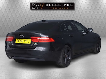 Used Jaguar XE 2017 for sale - 76539489: Photo