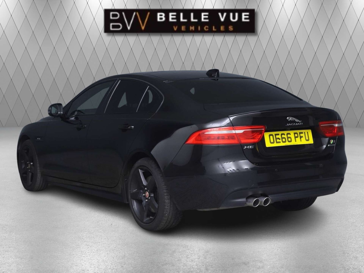 Used Jaguar XE 2017 for sale - 76539489: Photo 5